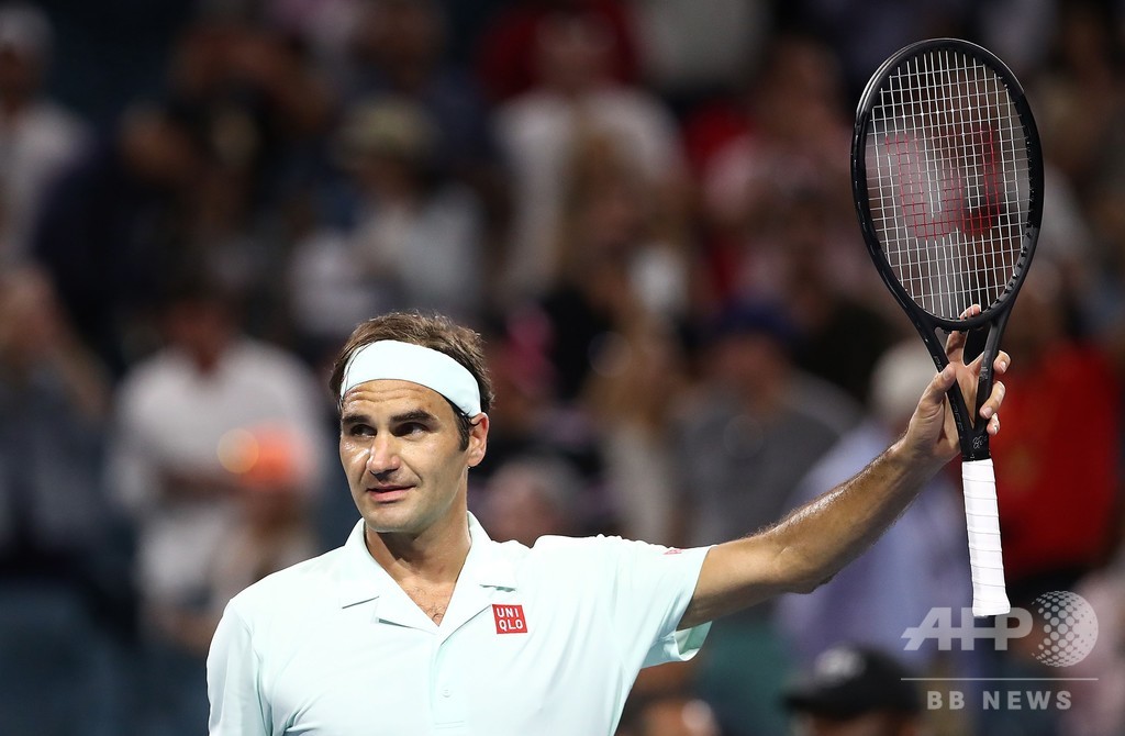 フェデラー16強入り、ワウリンカ撃破の世界103位に快勝 マイアミOP フェデラー16強入り、ワウリンカ撃破の世界103位に快勝 マイアミOP