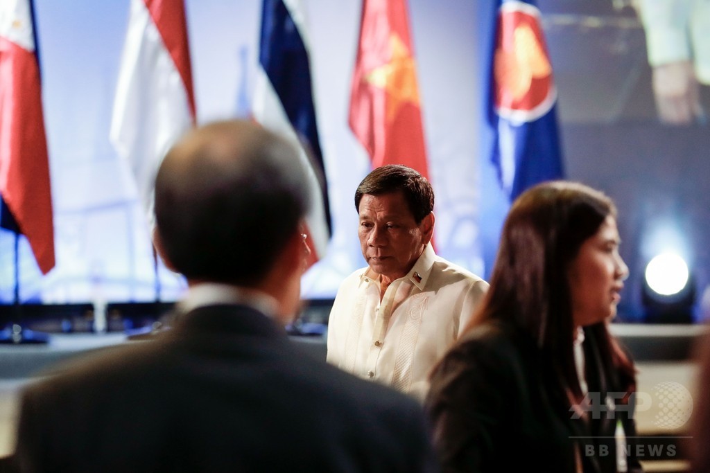 ASEAN首脳会議、中国めぐり論争 比大統領と各国足並みに乱れ ASEAN首脳会議、中国めぐり論争 比大統領と各国足並みに乱れ
