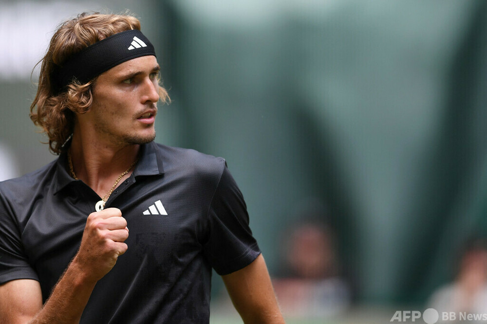 ズベレフ、メドベージェフとの激闘制して8強入り W&Sオープン 写真1枚 国際ニュース：AFPBB News