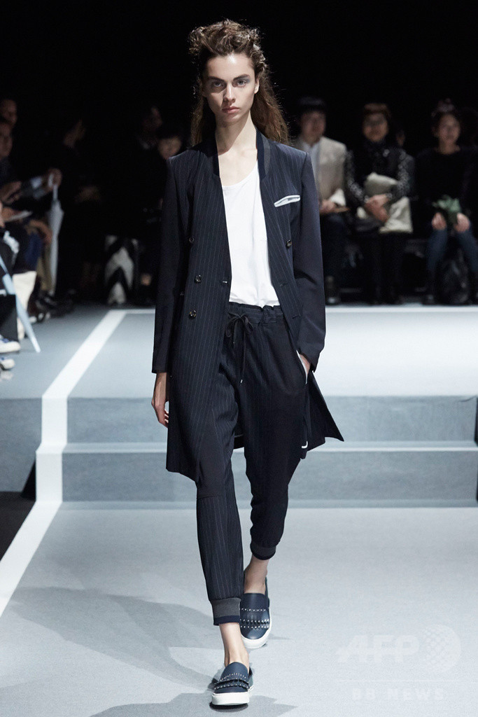 「ジョルジオ アルマーニ」新進デザイナー支援プロジェクト、「ウジョー」に