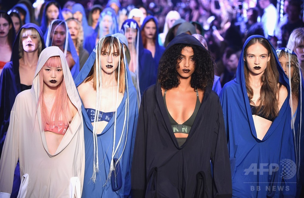 「DKNY」17年春夏