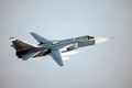 ノルウェー空軍が公開した、国際空域を飛行するロシアのSu24戦闘爆撃機（2008年2月1日撮影、資料写真）。(c)AFP/NORWEGIAN AIR FORCE