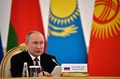 ロシア・モスクワで、集団安全保障条約機構（CSTO）の加盟国首脳との会合に出席するウラジーミル・プーチン大統領（2022年5月16日撮影）。(c)Alexander NEMENOV / various sources / AFP