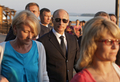 ロシア極東のハバロフスク（Khabarovsk）を散策する夏期休暇中のウラジーミル・プーチン（Vladimir Putin）首相（2010年8月26日撮影）。(c)AFP/RIA-NOVOSTI/ALEXEY DRUZHININ