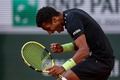 全仏オープンテニス、男子シングルス4回戦。ガッツポーズを見せるフェリックス・オジェ・アリアシム（2022年5月29日撮影）。(c)Thomas SAMSON / AFP
