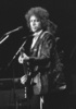 仏パリで公演した米歌手ボブ・ディラン氏（1978年7月3日撮影）。(c)AFP/PIERRE GUILLAUD