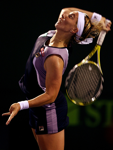 クズネツォワ ヴィーナス降し準決勝へ