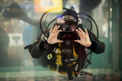 クリスマス商戦前に新商品を紹介、ロンドンで展示会