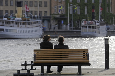 「勤務中にセックス休憩を」市議が提案 スウェーデン