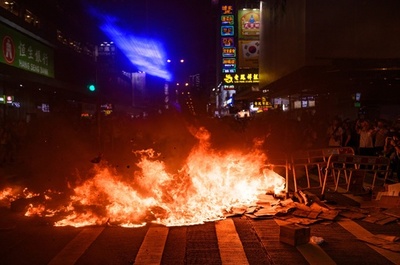 香港で再び大規模デモ、改正案撤回も参加者納得せず