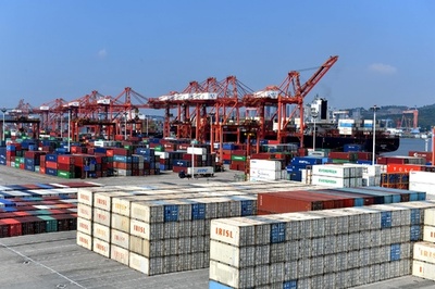 中国・10月の輸出入額は前年同期比2割増 税関総署発表