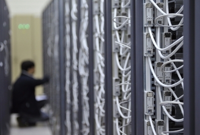 粒子加速器LHC、再開は来年5月以降にずれ込む見通し