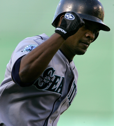 マリナーズ　エンゼルスを降し4連勝