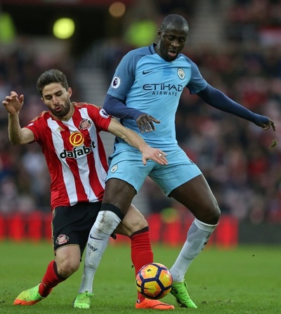 ヤヤ・トゥーレがマンUに禁断の移籍？ 代理人が可能性を示唆