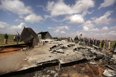 リビアで米F15戦闘機が墜落、搭乗員は救助