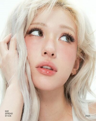 韓流歌手「赤十字ロゴ無断使用」疑惑に釈明…「告訴したのは赤十字ではない」「友好的に協議が進んでいる」