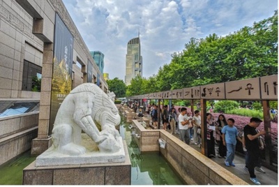 上海博物館の「スーパー不眠夜」・中国