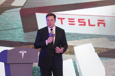 テスラがアリババのECサイト「Tモール」で旗艦店を開店 中国