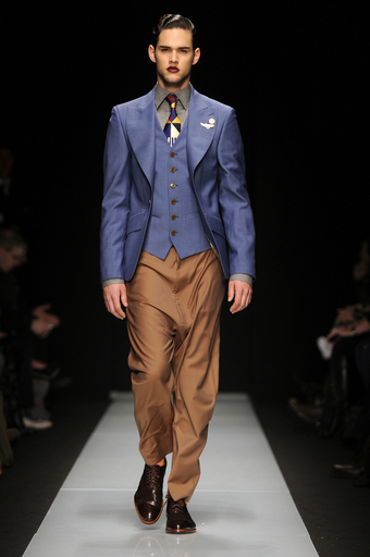 ＜11/12年秋冬ミラノ・メンズコレクション＞ヴィヴィアン・ウエストウッド