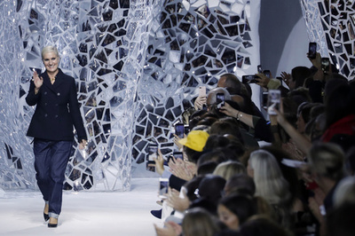 「ディオール」のキウリ、「誰もがモデルにはなれない」発言の真意