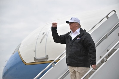 トランプ氏、ダボス会議欠席を表明 国境の壁めぐる国内対立で