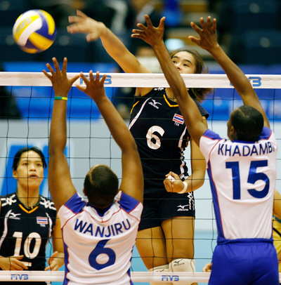 タイ ケニアに競り勝ち大会初勝利を挙げる