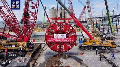 中国最長の海底道路トンネルで海を貫く工事始まる 