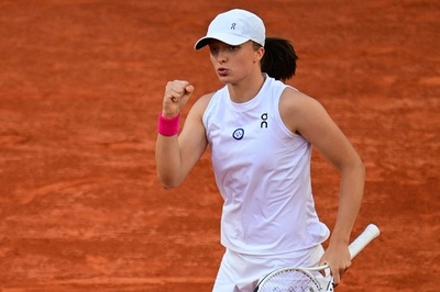 シフィオンテク、相手の途中棄権でガウフとの準々決勝へ 全仏OP