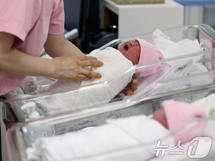 5月28日午後、ソウル市九老区の高麗大学九老病院新生児室(c)news1