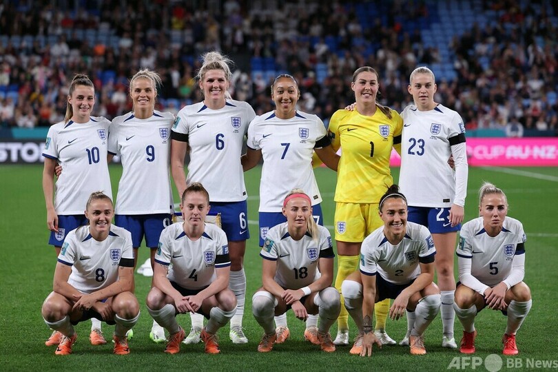 イングランド連勝、16強前進も大黒柱が負傷 サッカー女子W杯