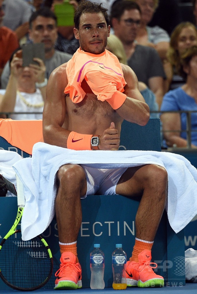 ナダル、難敵ドルゴポロフを下して白星発進 ブリスベン国際