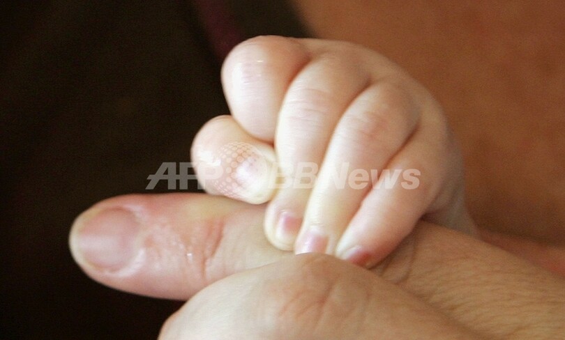 中国で乳児人身売買組織を摘発