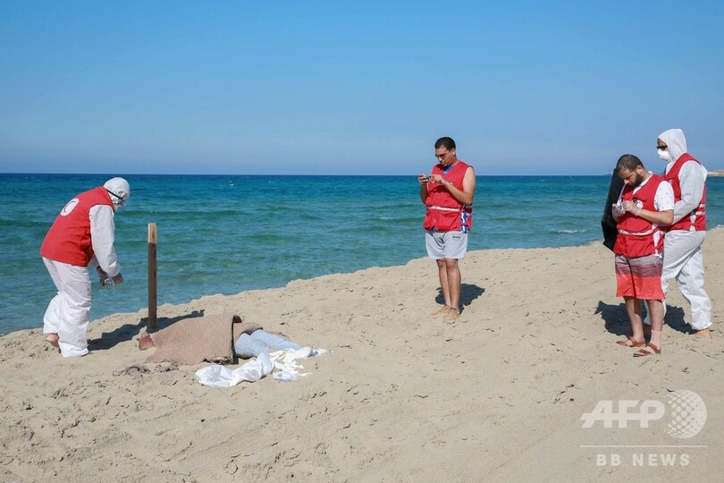 リビアで「今年最悪」の移民船沈没事故、62人の遺体収容 110人超不明