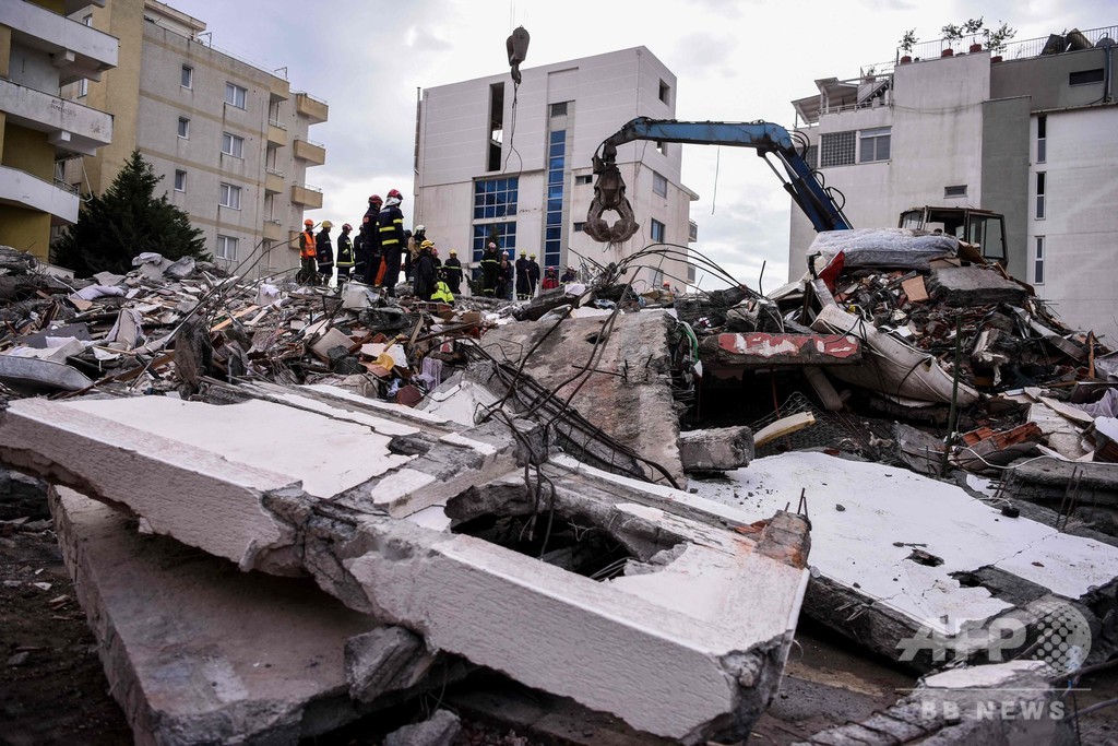 アルバニア地震 死者40人、負傷者650人に 写真19枚 国際ニュース:AFPBB News