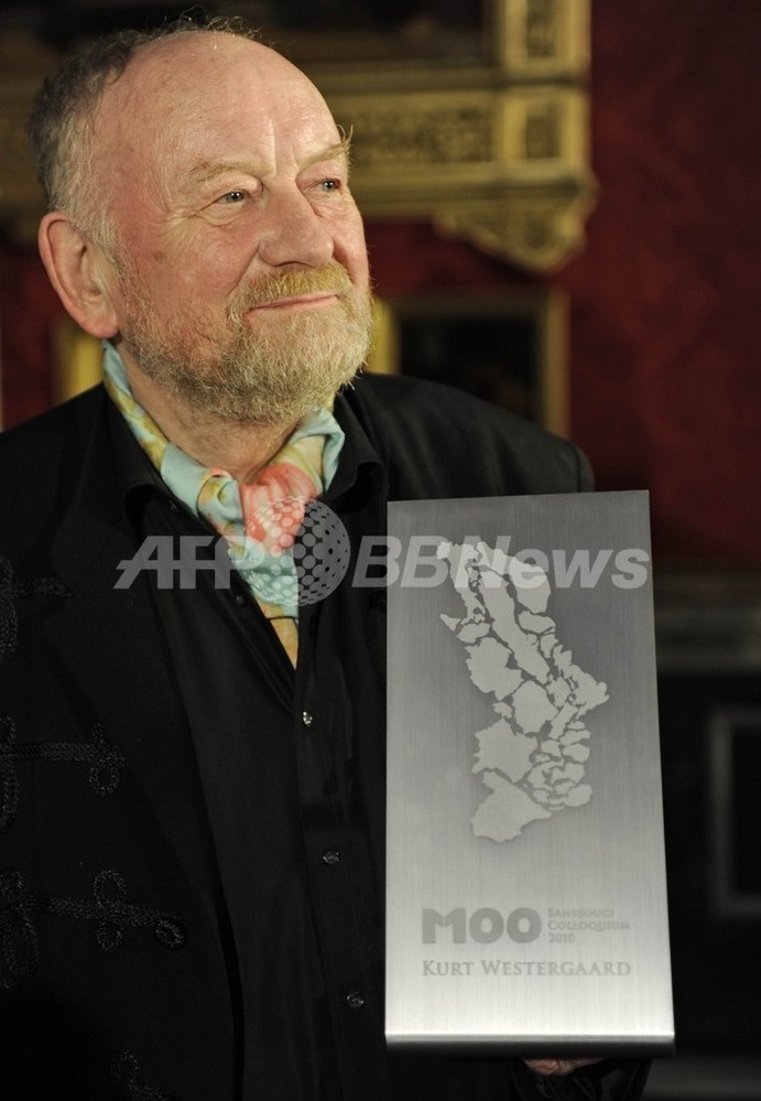 ムハンマドの風刺画描いたデンマークの漫画家にメディア賞 写真5枚