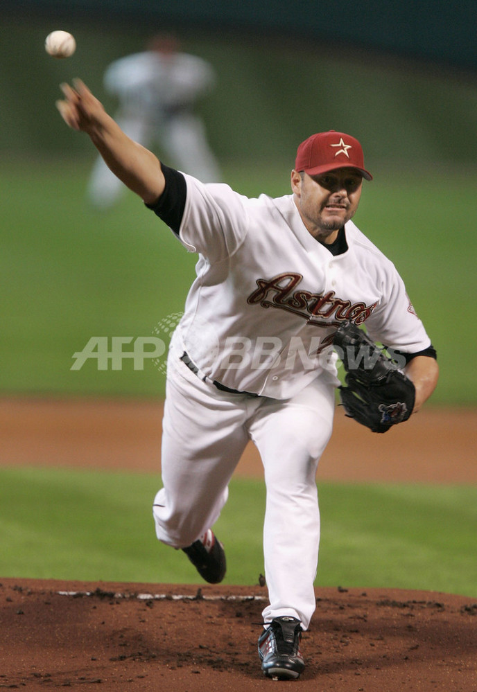 MLB＞アストロズGM クレメンス獲得報道を否定 - 米国 写真4枚 国際