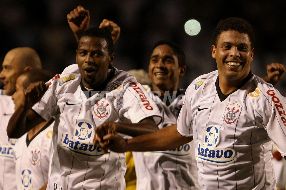 コリンチャンス サントスを下し26度目の優勝、サンパウロ州選手権 写真