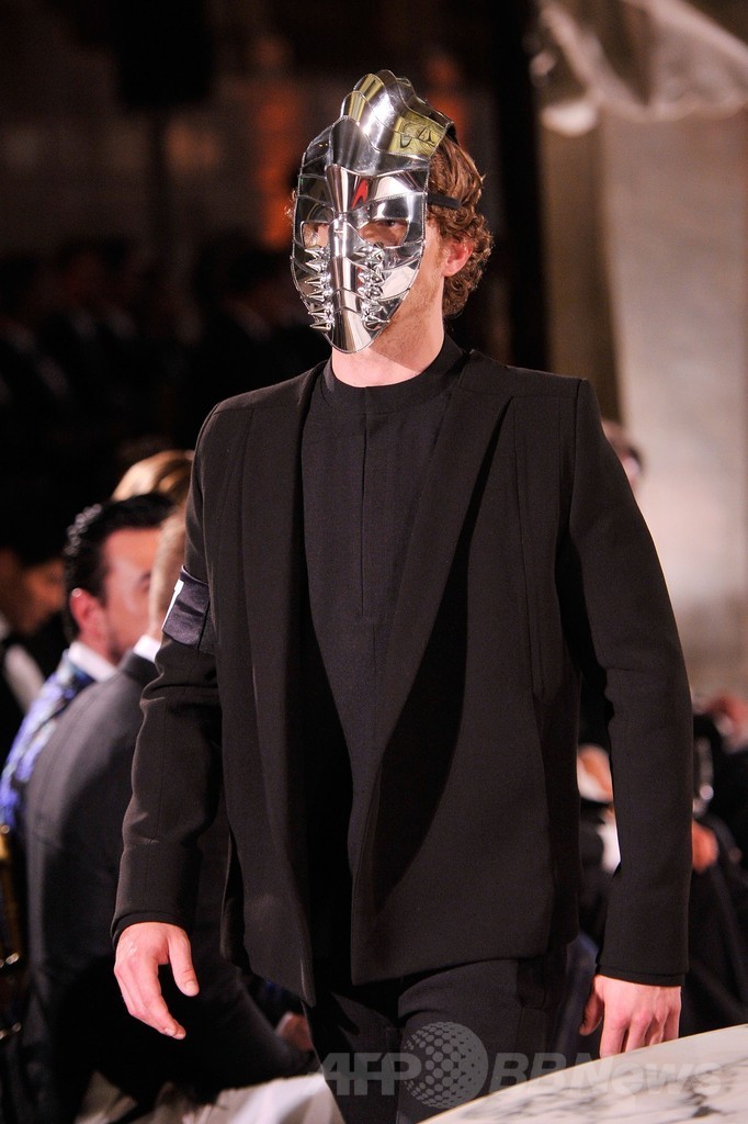 サラ・ジェシカがプレゼンテーター、amfARインスピレーション・ガラ開催