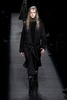 米ニューヨーク市内で発表された「アレキサンダー ワン（Alexander Wang）」15/16年秋冬コレクション（2015年2月14日撮影）。(c)AFP/Getty Images/Neilson Barnard