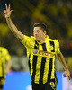サッカー欧州チャンピオンズリーグ2012-13（UEFA Champions League 2012-13）は24日、準決勝第1戦が行われ、ボルシア・ドルトムント（Borussia Dortmund）が4-1でレアル・マドリード（Real Madrid）に勝利し、決勝進出に大きく前進した。

後半10分に3得点目を挙げて喜ぶボルシア・ドルトムントのロベルト・レワンドフスキ（Robert Lewandowski、2013年4月24日撮影）。(c)AFP/PATRIK STOLLARZ
