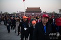 「新たな天安門」は不可能に、監視と弾圧を強める中国 中国・北京の天安門広場を訪れた観光客(2019年4月1日撮影)。(c)AFP