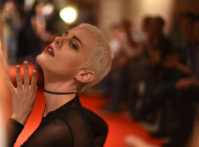 「もっと私を見て」ヴォーグダンス大会で熱い火花　神奈川