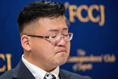 Former wrestler sues Japan sumo body for alleged mistreatment