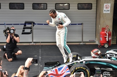 ハミルトンが節目1000戦目で完勝、メルセデスはワンツー 中国GP