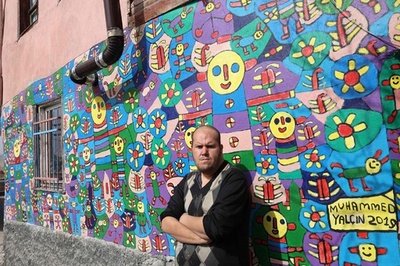 キャンバスは家 知的障害の画家 トルコ