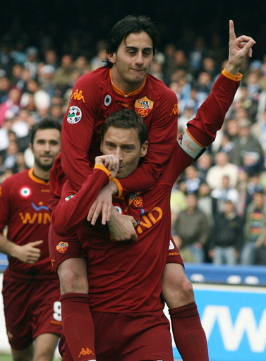 ローマ ナポリに快勝