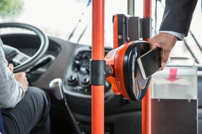 韓国のバス車内「なぜ酒の匂いが？」…犯人は運転手、警察出動・運行停止