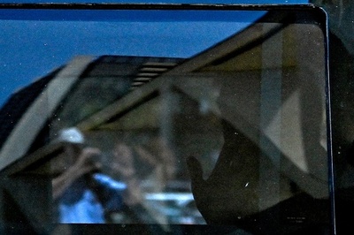 トランプ氏、無罪を主張 機密文書持ち出しで起訴