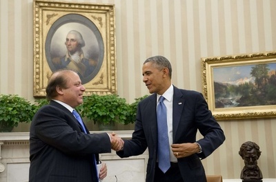 パキスタン首相、米大統領に無人機攻撃の停止を要請