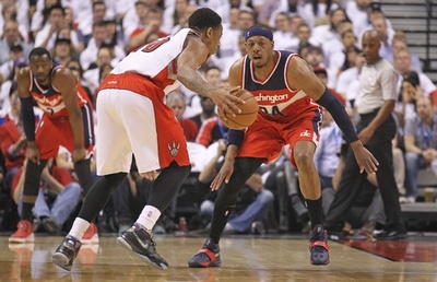 ウィザーズ、ピアースの活躍でラプターズに先勝